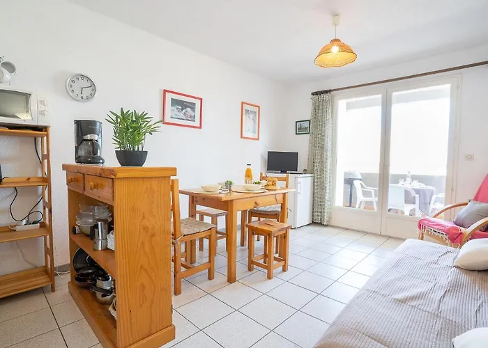Vakantiehuis Le Clos De St Cyprien-6 By Interhome *