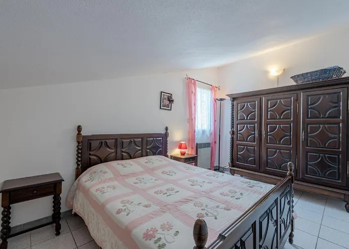 Le Clos De St Cyprien-6 By Interhome Vakantiehuis